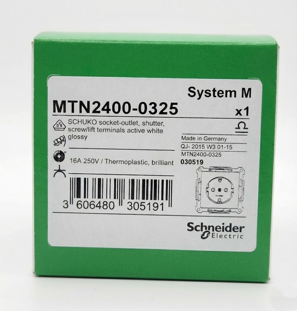 presa-schuko-schneider-merten-system-m-mtn2400-0325-bianco-con-otturatore-16a